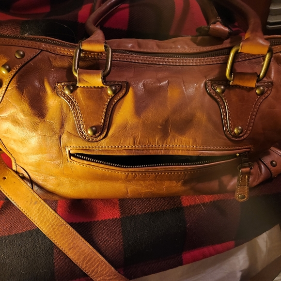 BE&D BROWN LEATHER HANDBAG WITH HANDLES AND CROSS BODY STRAP SUPER CLEAN! - Picture 9 of 16